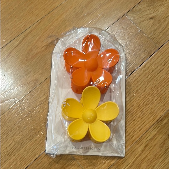 Flower Hair Clips - Orange and Yellow - Picture 1 of 2